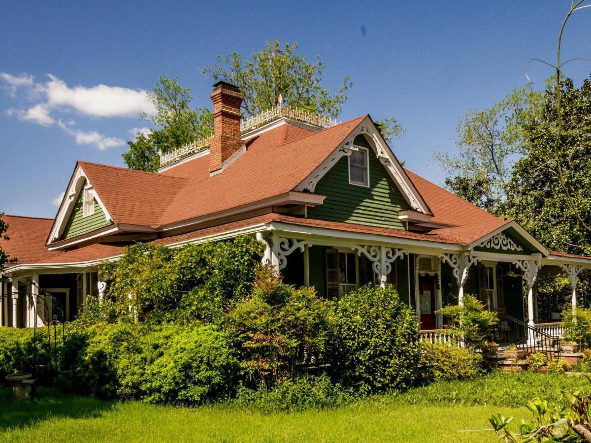 Holly House Of Hamilton Bed and Breakfast Buitenkant foto