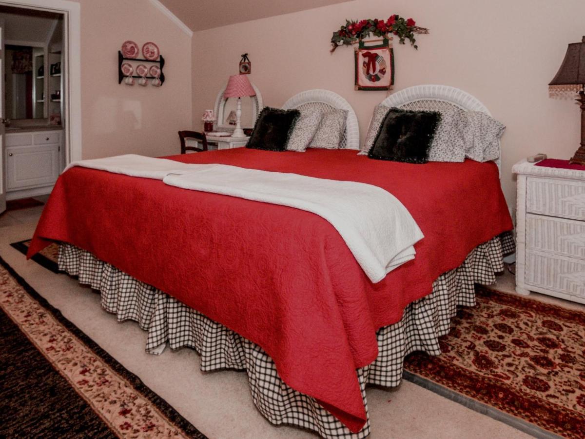 Holly House Of Hamilton Bed and Breakfast Buitenkant foto