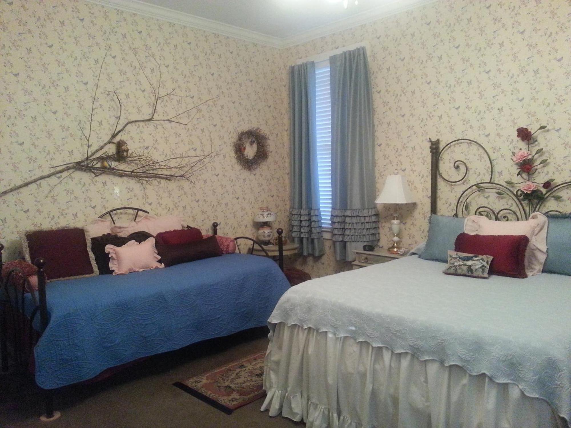 Holly House Of Hamilton Bed and Breakfast Kamer foto