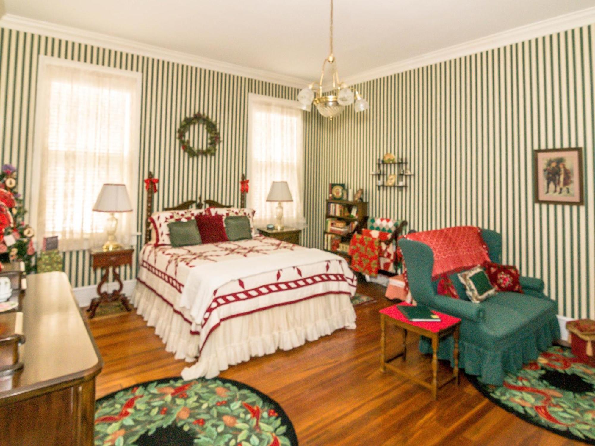 Holly House Of Hamilton Bed and Breakfast Kamer foto