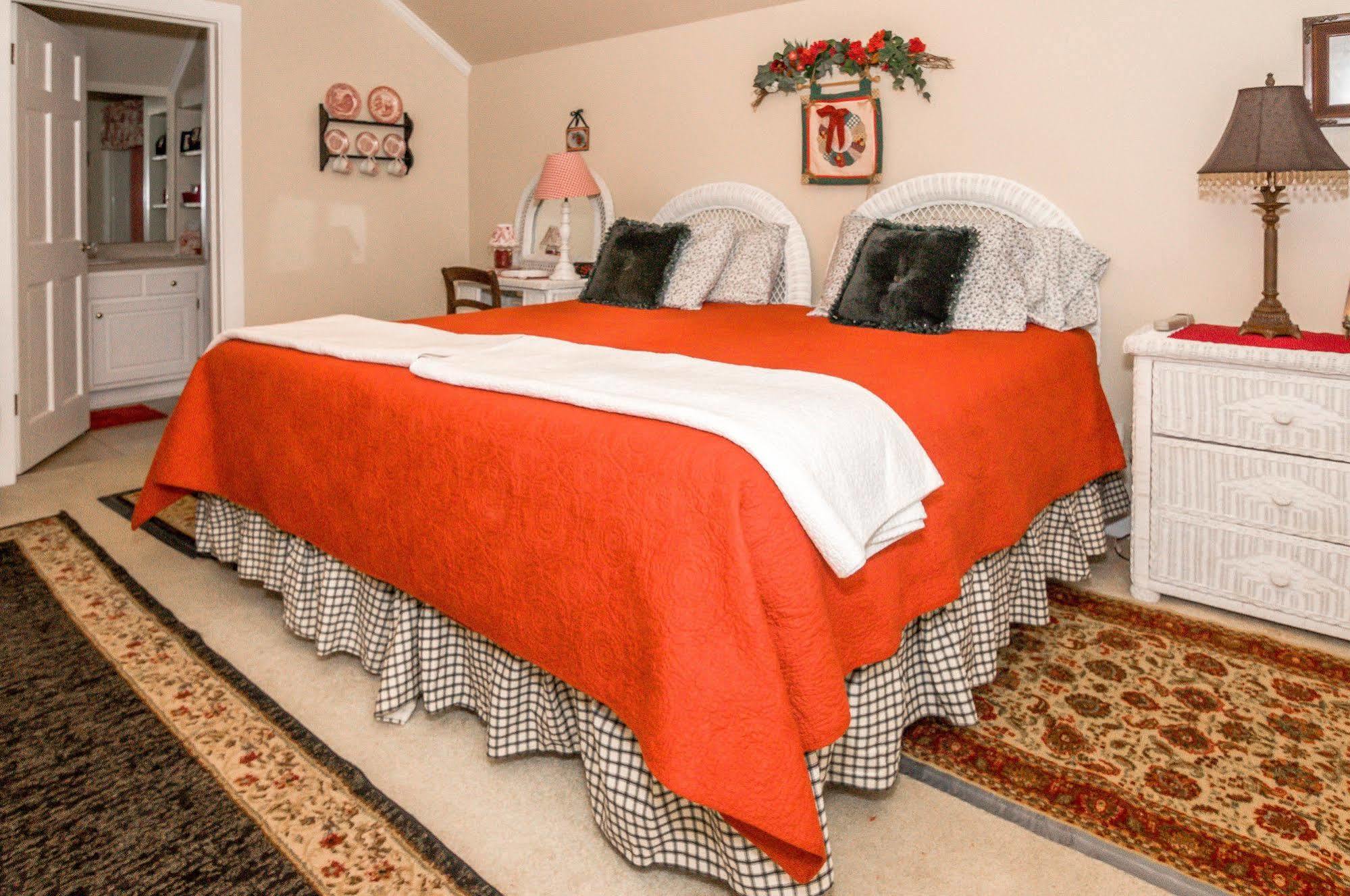 Holly House Of Hamilton Bed and Breakfast Buitenkant foto
