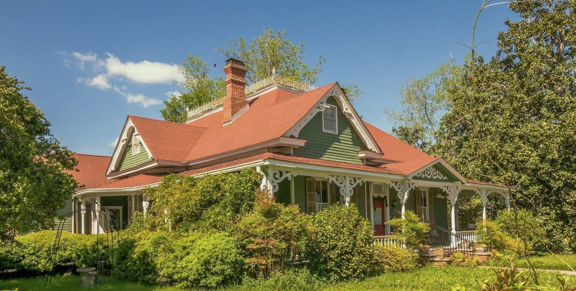 Holly House Of Hamilton Bed and Breakfast Buitenkant foto