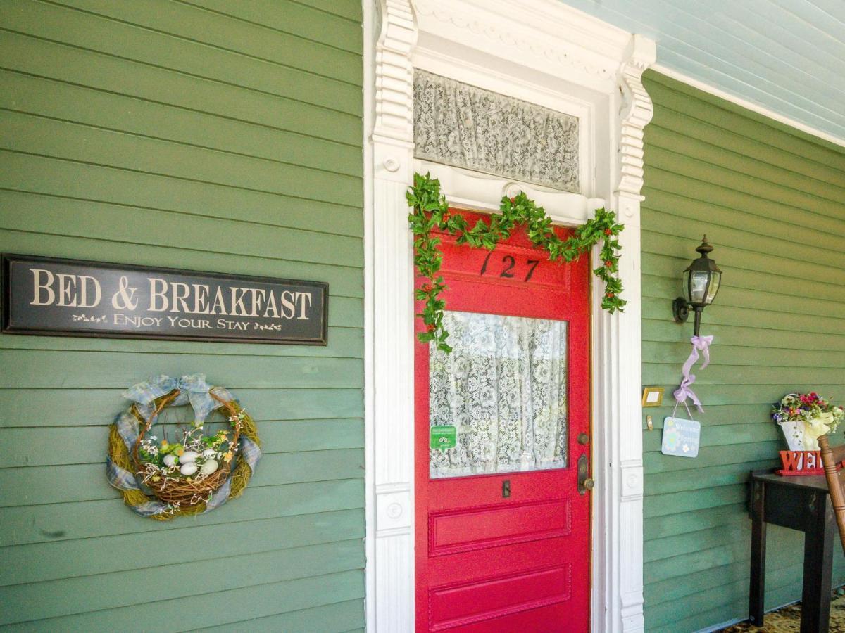 Holly House Of Hamilton Bed and Breakfast Buitenkant foto